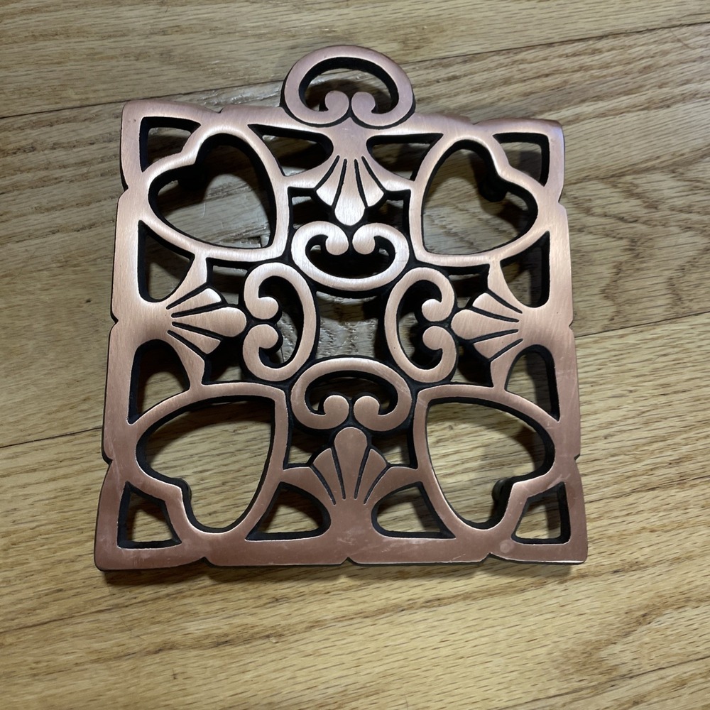 Pampered Chef 2008 Square Trivet #2939 Cast Iron Copper Scroll Heart Pattern